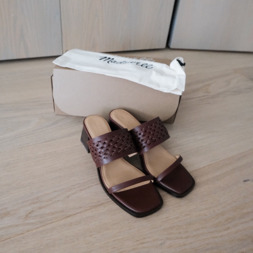 New w/ box Madewell block heel sandal mules in woven leather Women's size 5.5